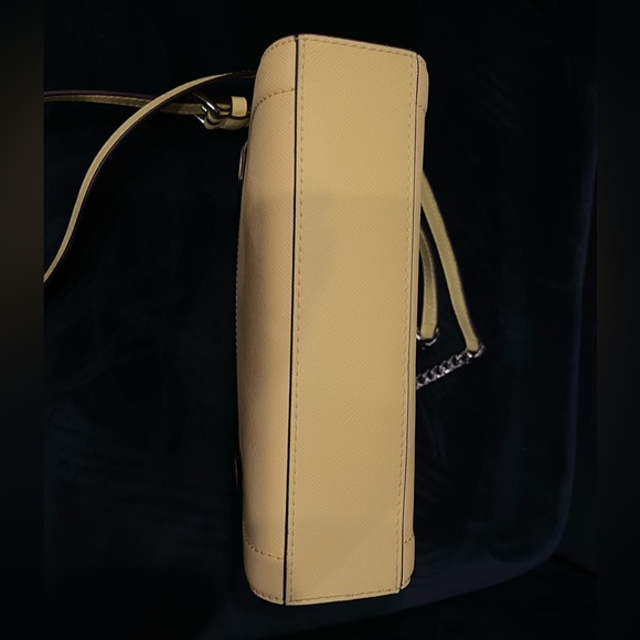 NWT Michael Kors Rayne Crossbody in Sunshine - Picture 5 of 5
